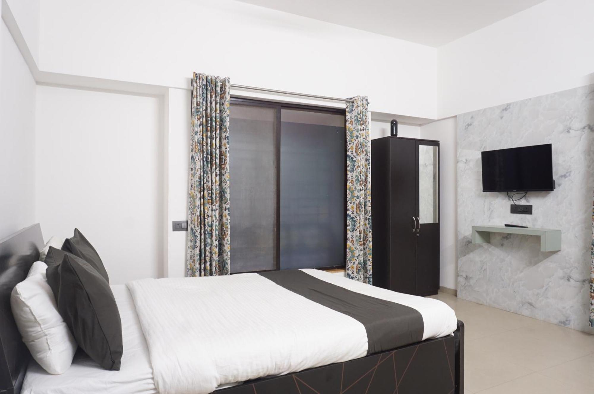 Hotel Lotus