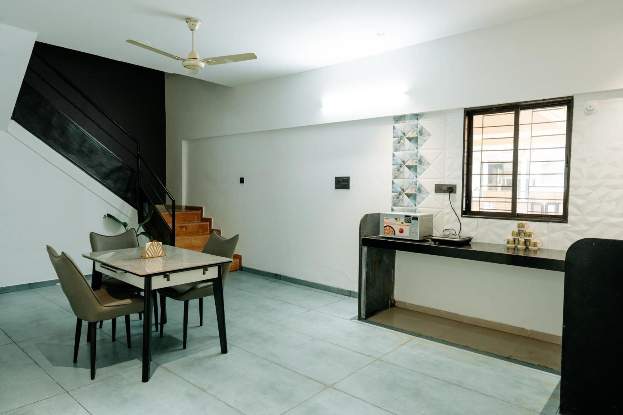 Hotel Lotus Pune